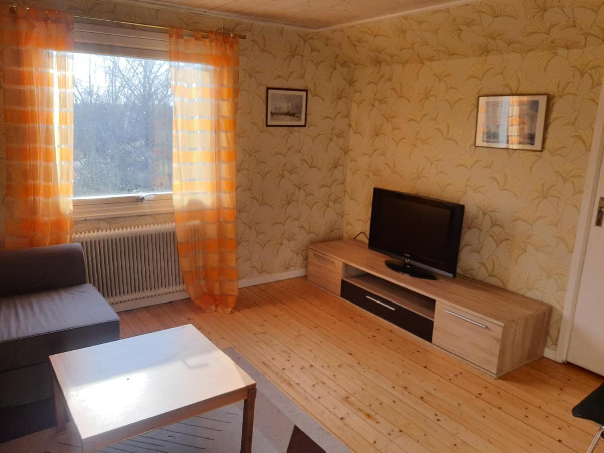 Liten Laegenhet 2 + 2 Pers Fågelfors Dış mekan fotoğraf